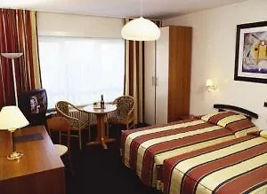 Prado 3*