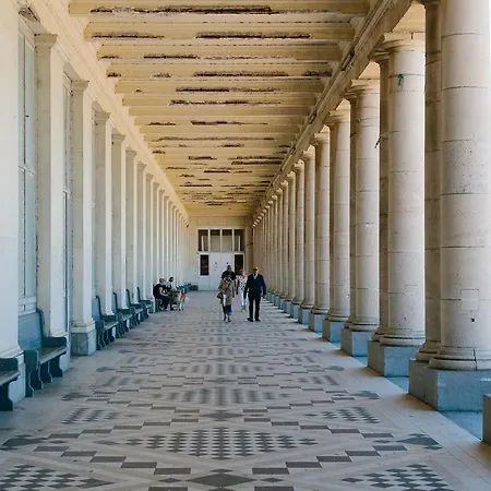Prado 3*