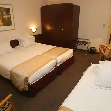 Prado 3* أوستيند